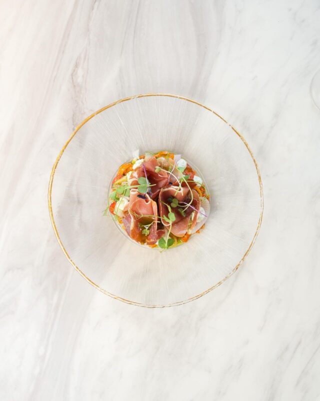 POMODORO IBERICO JAMON
cherrytomaten – venkel – avocado – gerookte ricotta – croutons zongedroogde tomaatmayonaise

#lunch #diner #borrel #groep